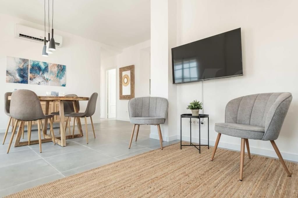 Sunlit & Fresh Apartment - Center By Rems Málaga Eksteriør bilde
